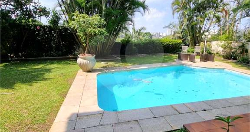 Casa em condominio fechado no Morumbi - 4 suites - 5 vagas