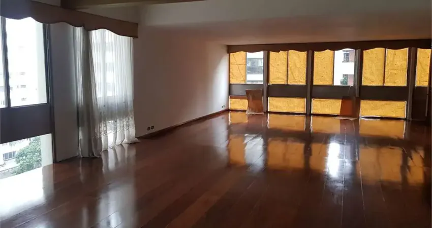 Amplo apartamento em higienopolis - 3 dormitorios, sendo 1 suite