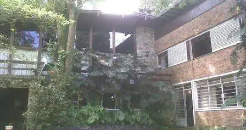 Chacara Monte Alegre, 980 m² de terreno, muito verde....
