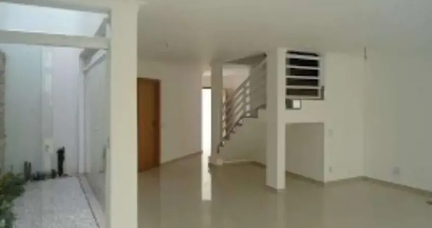 Sobrado novo à venda na v.gumercindo - 3 suites/living 3 ambientes/ 3 vagas na garagem-