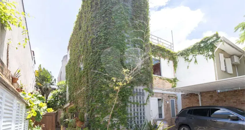 Casa com 5 quartos à venda na Rua Aldo de Azevedo, --, Vila Madalena, São Paulo