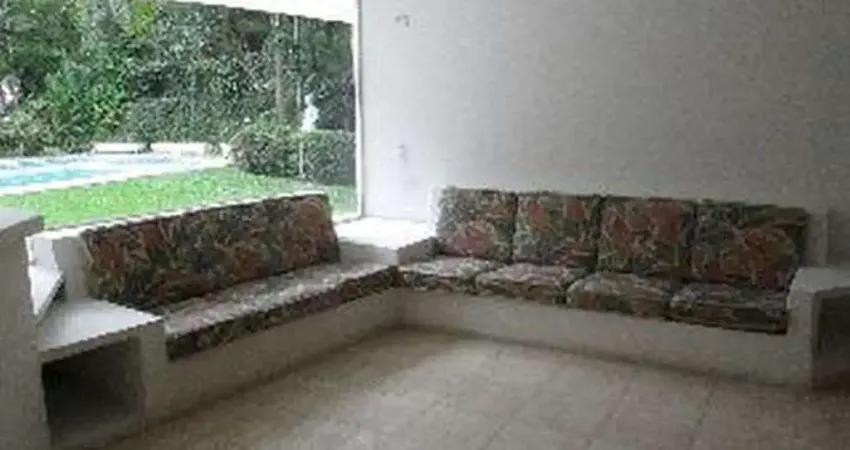 SOBRADO, ALTO PADRÃO, À VENDA NO REAL PARQUE! 850 m2  de terreno e 20 mts de frente.