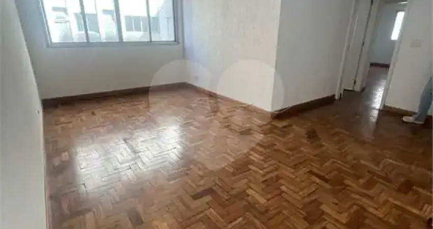 Apartamento 98m2, 3 dormitórios, 1 suíte, 2 toaletes, 1 vaga na vila clementino.
