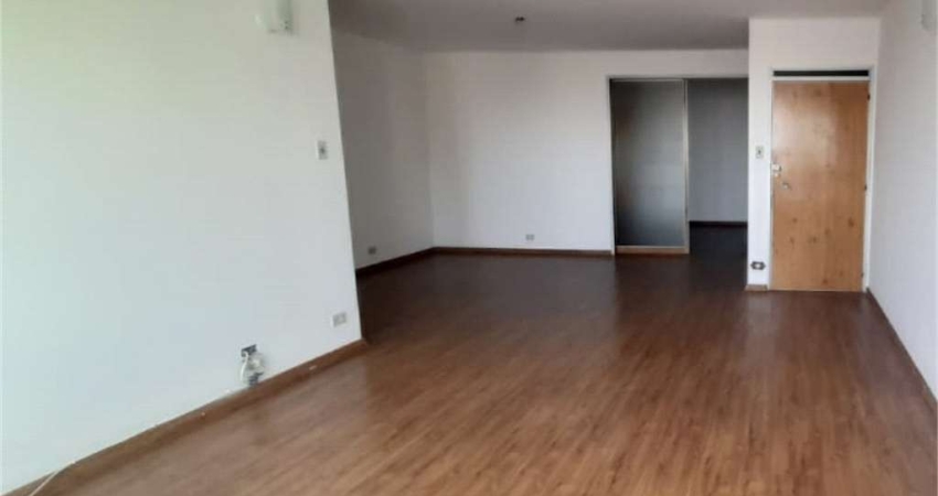 Apartamento em condomínio com lazer completo na Vila Mariana.