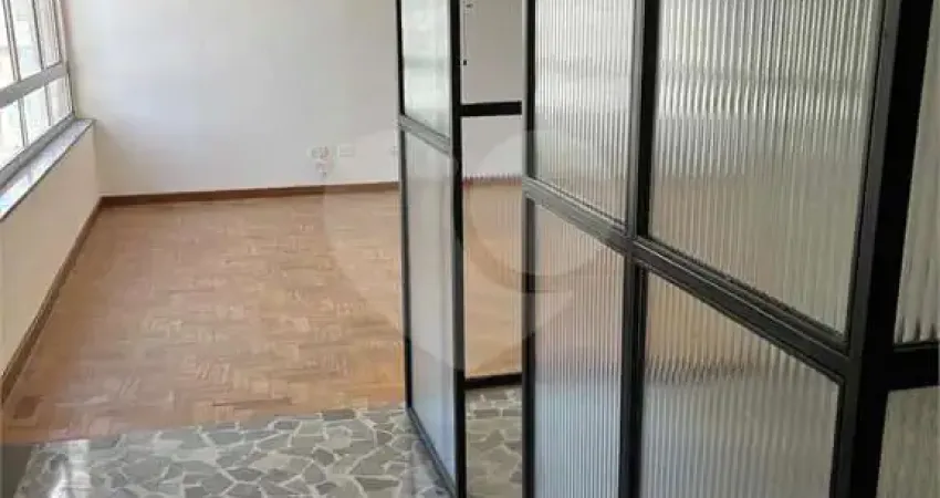 Amplo apartamento a venda nos jardins em andar alto com vista, claro e ensolarado. venha conhecer.