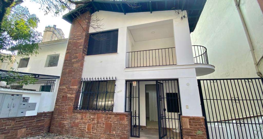 Sobrado comercial ao lado da PUC SP-Excelente estado.