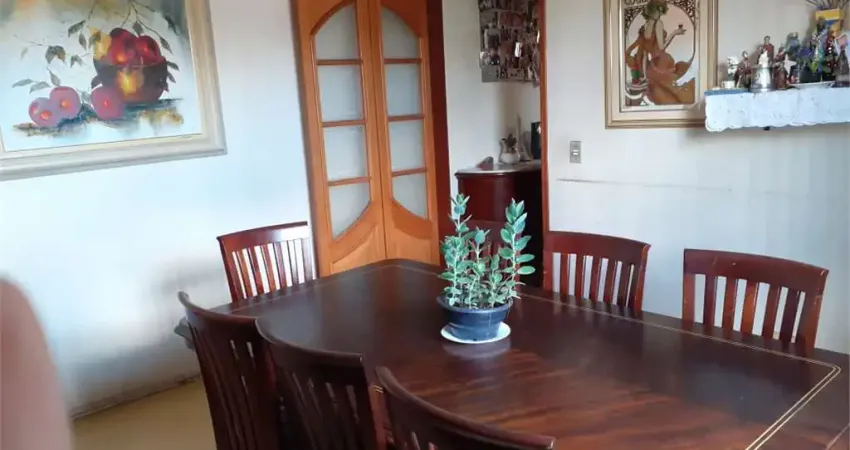 Casa com 3 quartos à venda na Rua Dom Lúcio de Sousa, --, Saúde, São Paulo