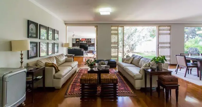 Jardim Europa casa terrea ao lado Shopping Iguatemi, 720 metros de terreno