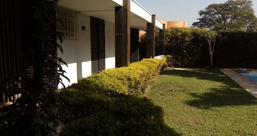 Casa  terrea no Morumbi nobre,  estilo modernista