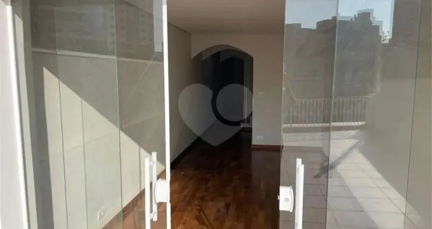 'SOBRADO - 3 DORMS - 1 SUÍTE - 2 VAGAS - ALTO DA LAPA