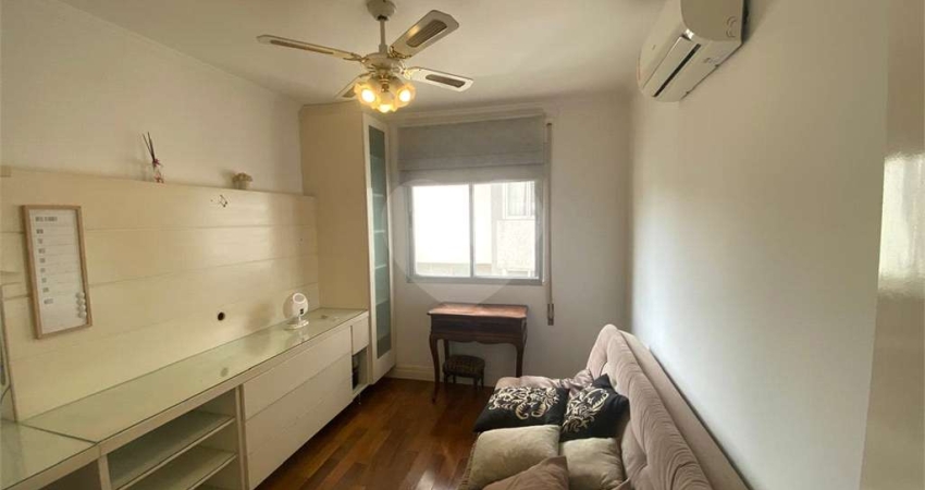 Jardim Paulista- 3 dorm com suite e closet/ ar condicionado/ 1 vaga