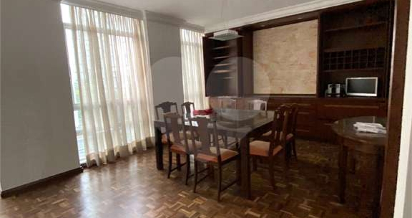 Apartamento com 3 dormitórios para alugar, 230 m² - Jardim América - São Paulo/SP