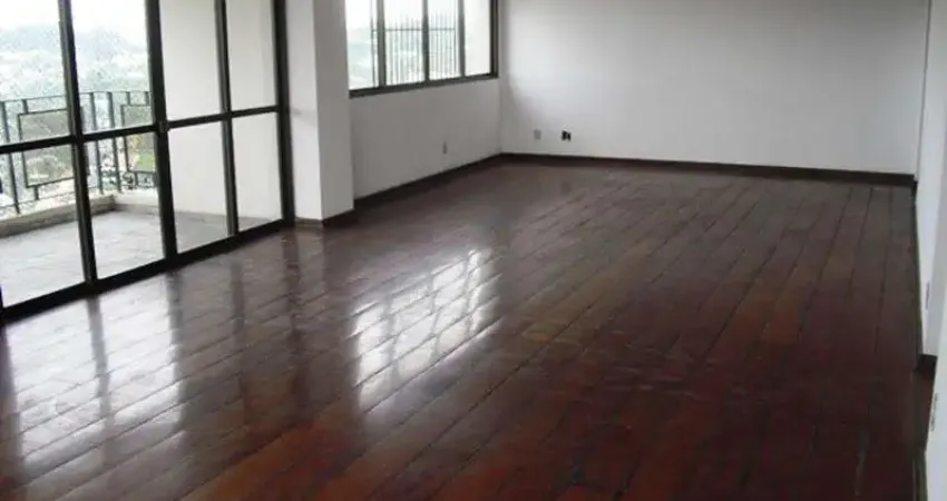 Apartamento à venda de 375 m² no Morumbi com 4 quartos sendo 2 suites e 3 vagas.