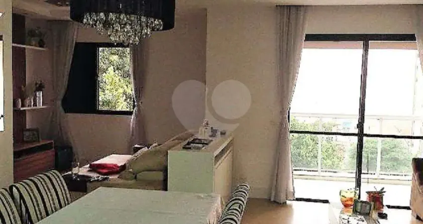 Apartamento à venda próximo à estação de metro santa cruz na vila mariana em condomínio com lazer completo.