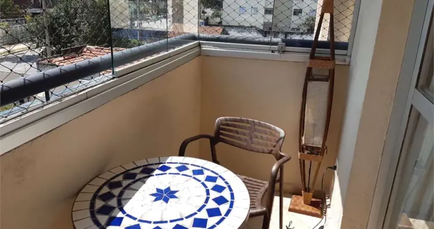 Apartamento à venda  de 99 m² na Vila Mariana  com 3 quartos, 2 suites, 2 vagas e depósito.