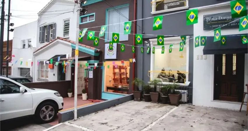 Casa com 3 quartos à venda na Rua Joaquim Távora, --, Vila Mariana, São Paulo
