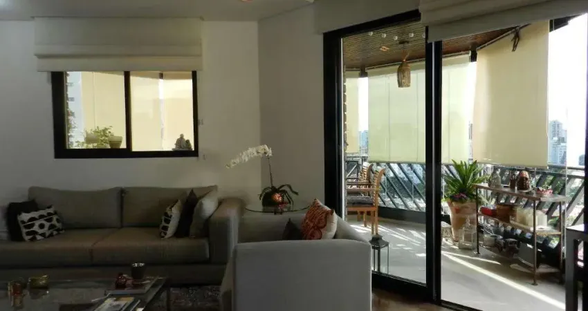 APTO COM 03 DORMITORIOS, SENDO 02 SUITES E 03 VAGAS.;
