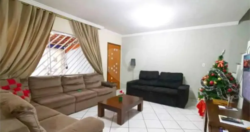 Casa com 3 quartos à venda na Rua Manoel Caetano, --, Saúde, São Paulo