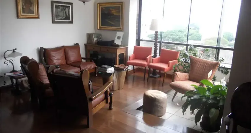 Bom apartamento no Paraíso, vista para Parque Ibirapuera!