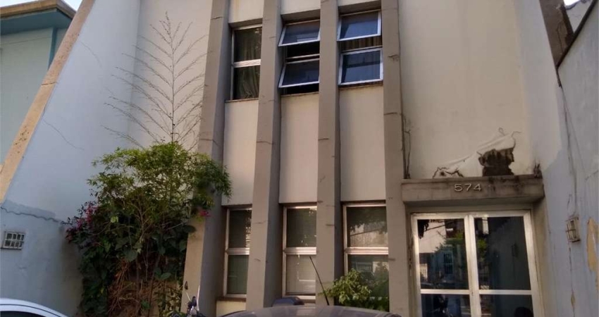 Casa comercial à venda na Avenida Pavão, --, Moema, São Paulo