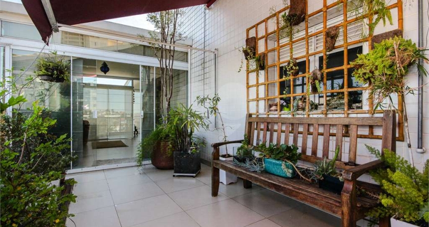 Cobertura com 3 quartos à venda na Rua Natingui, --, Vila Madalena, São Paulo