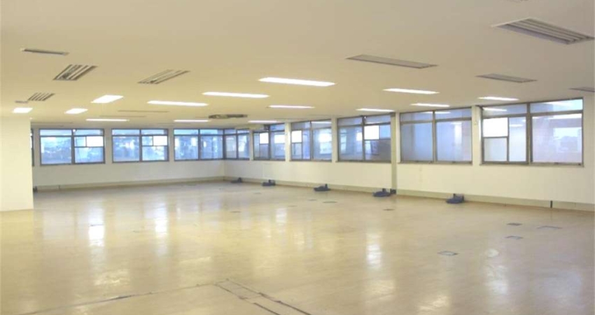 Casa comercial à venda na Rua Eugênio de Medeiros, --, Pinheiros, São Paulo