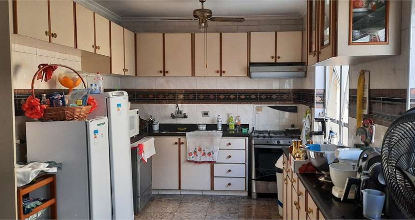 Casa com 3 quartos à venda na Rua das Hortênsias, --, Planalto Paulista, São Paulo