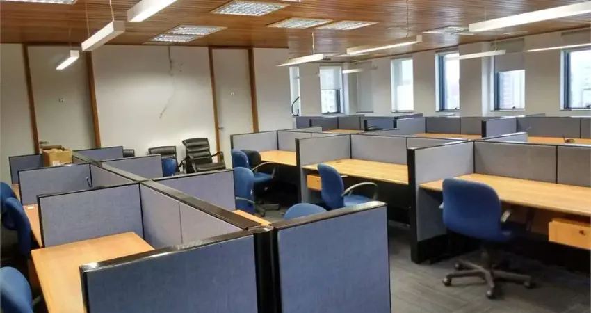 Sala comercial para alugar na Rua dos Pinheiros, --, Pinheiros, São Paulo