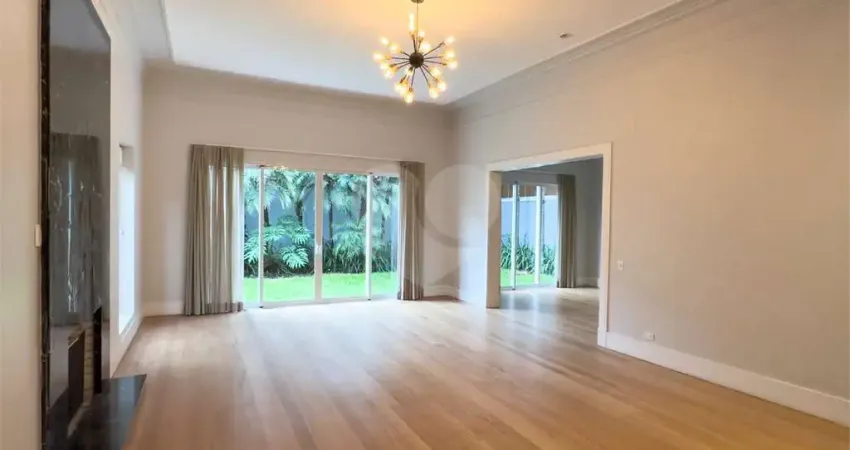 Casa-São Paulo-JARDIM AMÉRICA | Ref.: REO386770