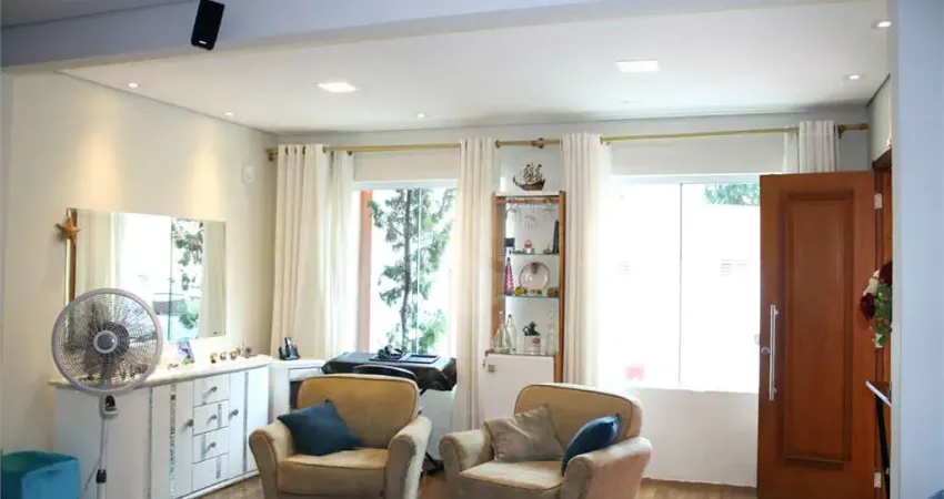 Casa com 3 quartos à venda na Avenida José Maria Whitaker, --, Planalto Paulista, São Paulo