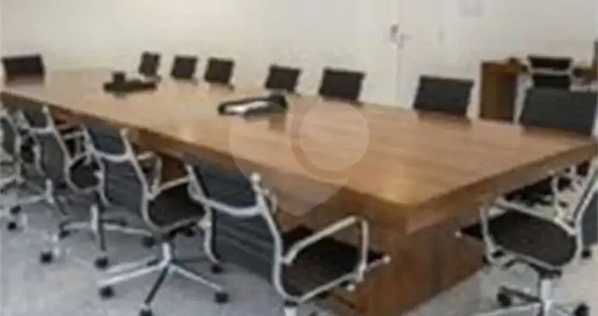 Sala comercial para alugar na Avenida Lavandisca, --, Moema, São Paulo