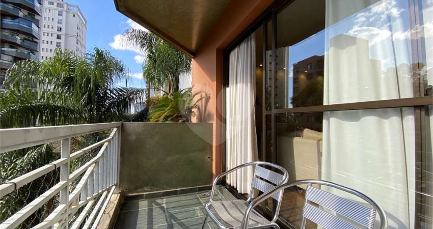 Apartamento a venda em Moema com 4 dormitórios 3 vagas fora de rota de avião vista verde piscina