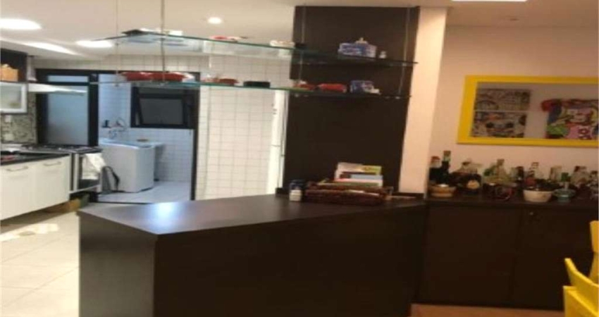 APARTAMENTO NO CAMPO BELO 105M² 2 SUÍTES E 2 VAGAS