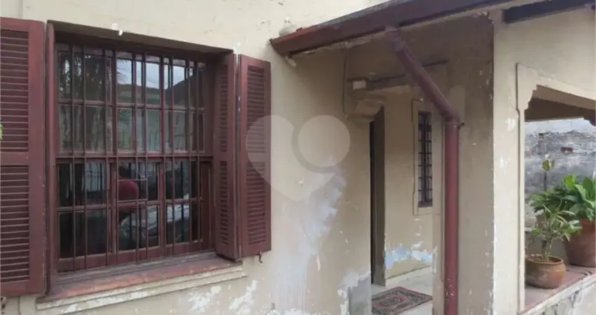 Casa para reforma - Terreno - casa detonada