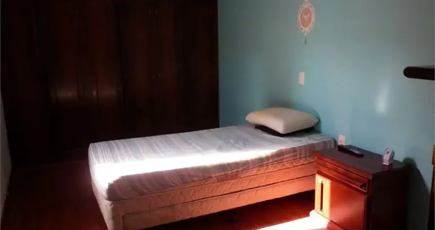 Casa com 3 quartos à venda na Rua Mariz e Barros, --, Vila Mariana, São Paulo