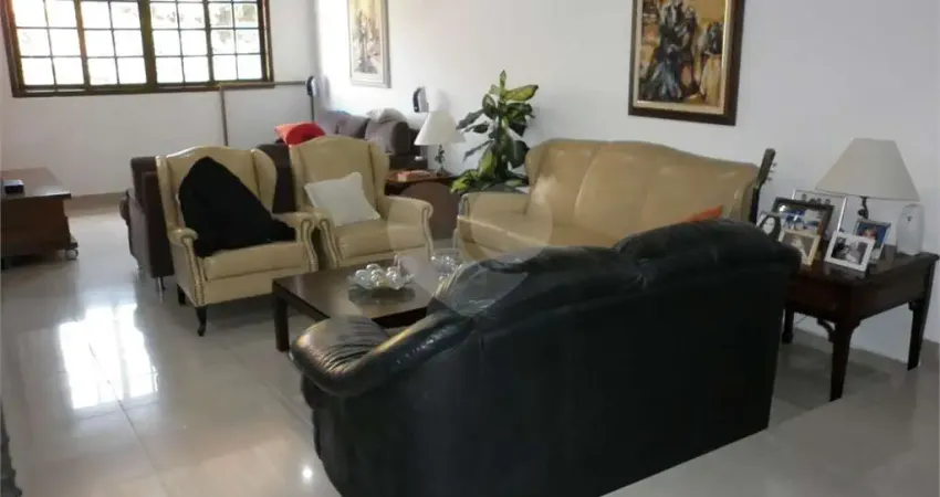 Casa com 3 quartos à venda na Rua Mariz e Barros, --, Vila Mariana, São Paulo