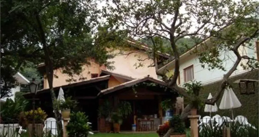 Casa com 6 quartos à venda na Praça Conde de Barcelos, --, Alto de Pinheiros, São Paulo