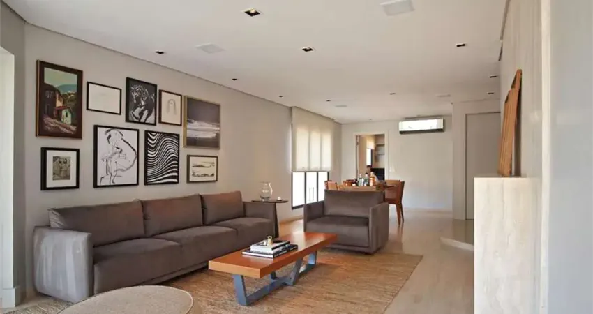 Apartamento reformado em  Higienópolis