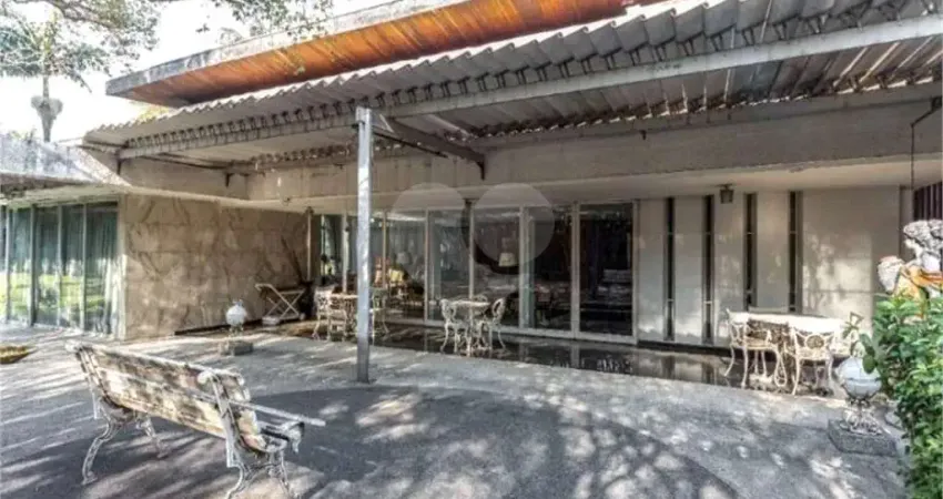 Casa com 5 quartos à venda na Rua Atlântica, --, Jardim América, São Paulo