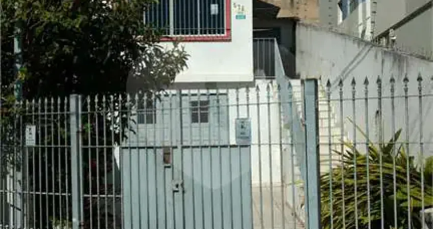 Sobrado, 4 dormitórios, 4 vagas próximo ao parque Ibirapuera. Ótimo investimento.
