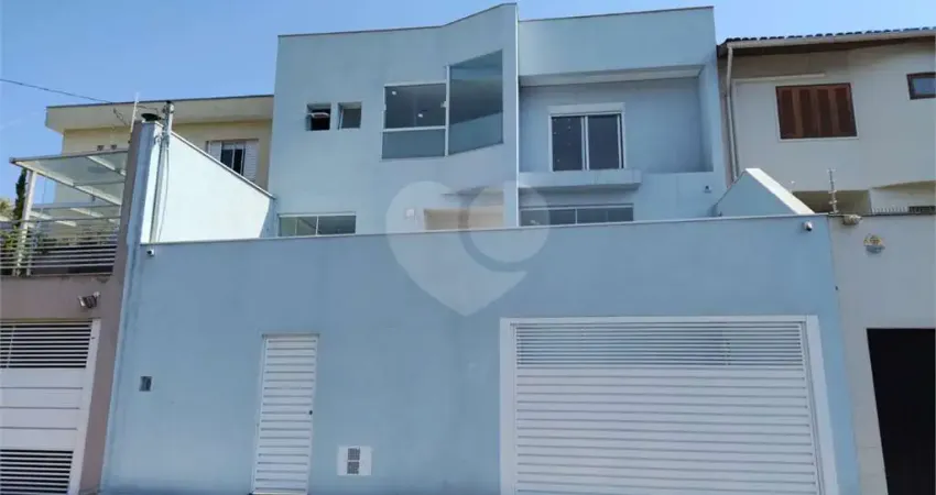 Sobrado novo no planalto paulista, com 485 m² de área construída. ótima localização.