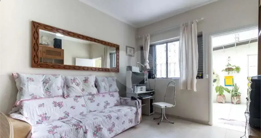 Linda casa no planalto paulista de 140m², com 4 quartos, 1 suíte e duas vagas de garagem