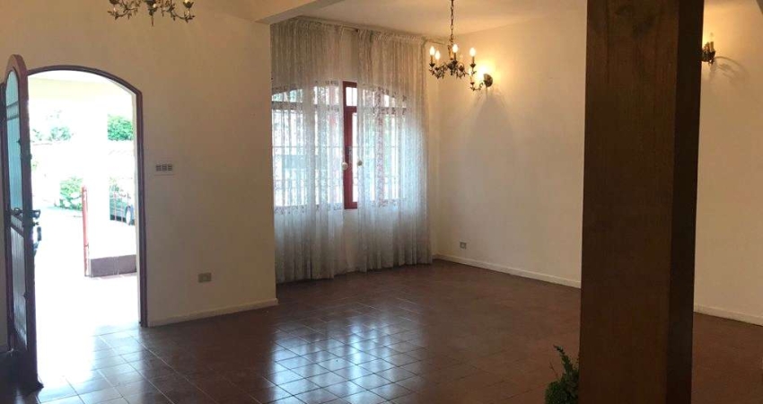 Sobrado à venda de 200 m² na Vila Mariana de 3 dormitórios, 1 suíte e 1 vaga.
