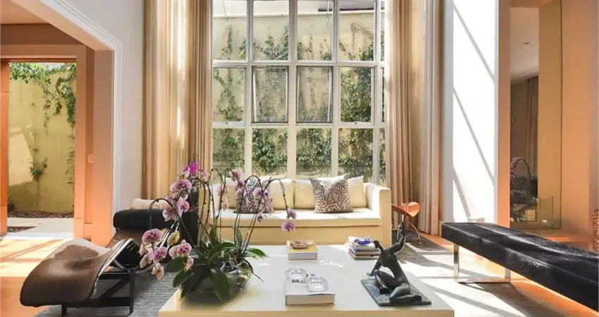 Casa impecável  em terreno de 546m2