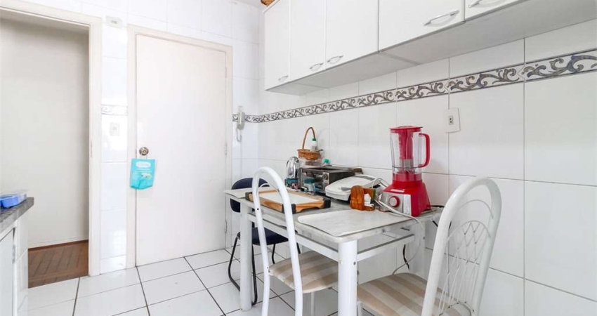 Apartamento com 3 quartos à venda na Rua Doutor Melo Alves, --, Jardim América, São Paulo