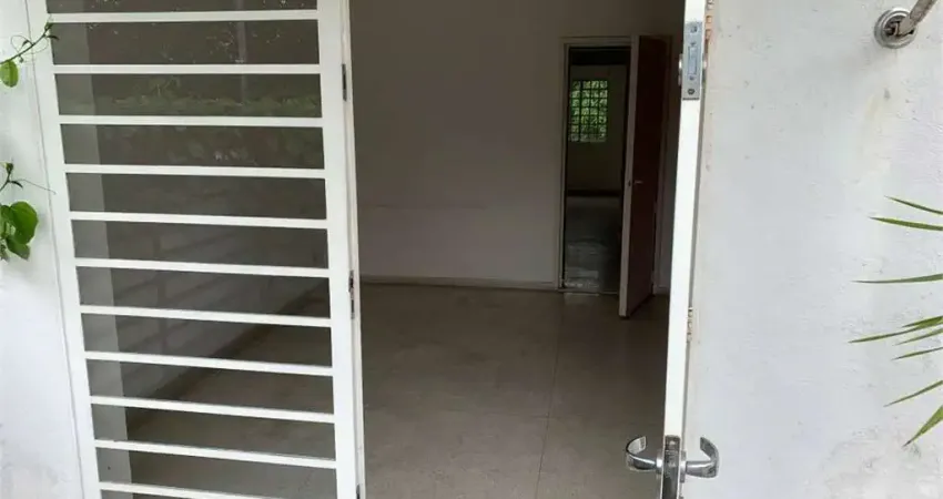 Casa com 2 quartos à venda na Rua Cônego Eugênio Leite, --, Pinheiros, São Paulo