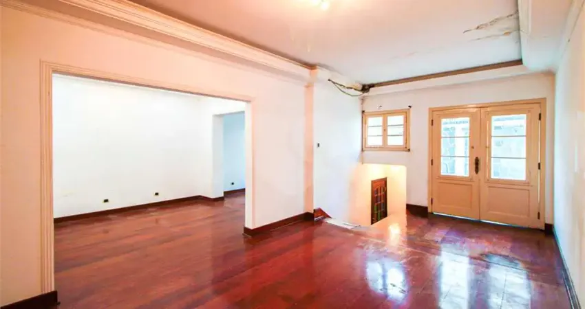 Casa com 4 quartos à venda na Rua José do Patrocínio, --, Aclimação, São Paulo