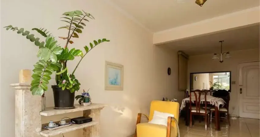 Apartamento com 2 dormitórios mais um quarto de serviço e 1 vaga em Pinheiros.