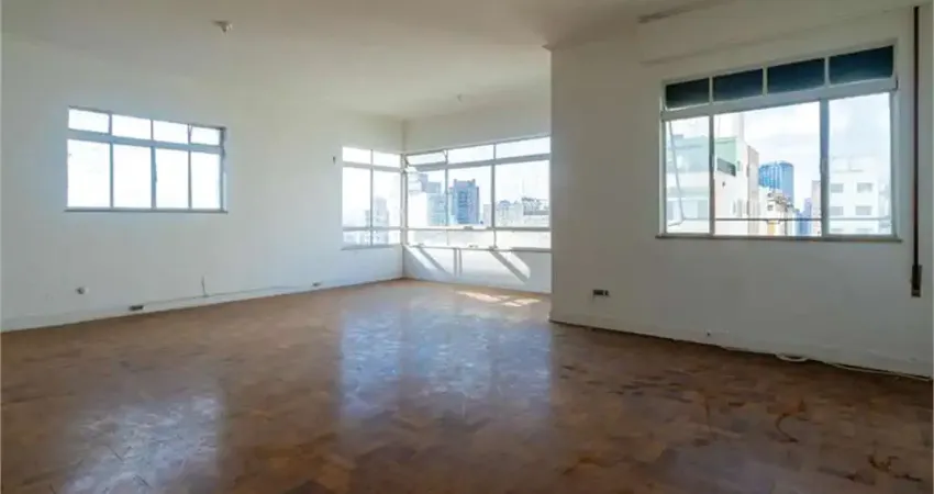 Apartamento com 3 quartos à venda na Rua Visconde de Ouro Preto, --, Jardim Paulistano, São Paulo