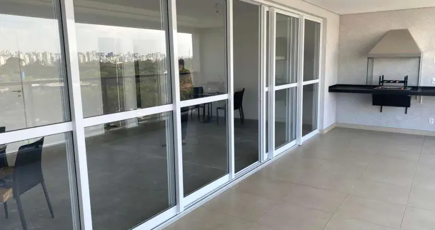 Apartamento novo a venda em Moema, 162 m2, 4 quartos (3 suítes) e 3 vagas.